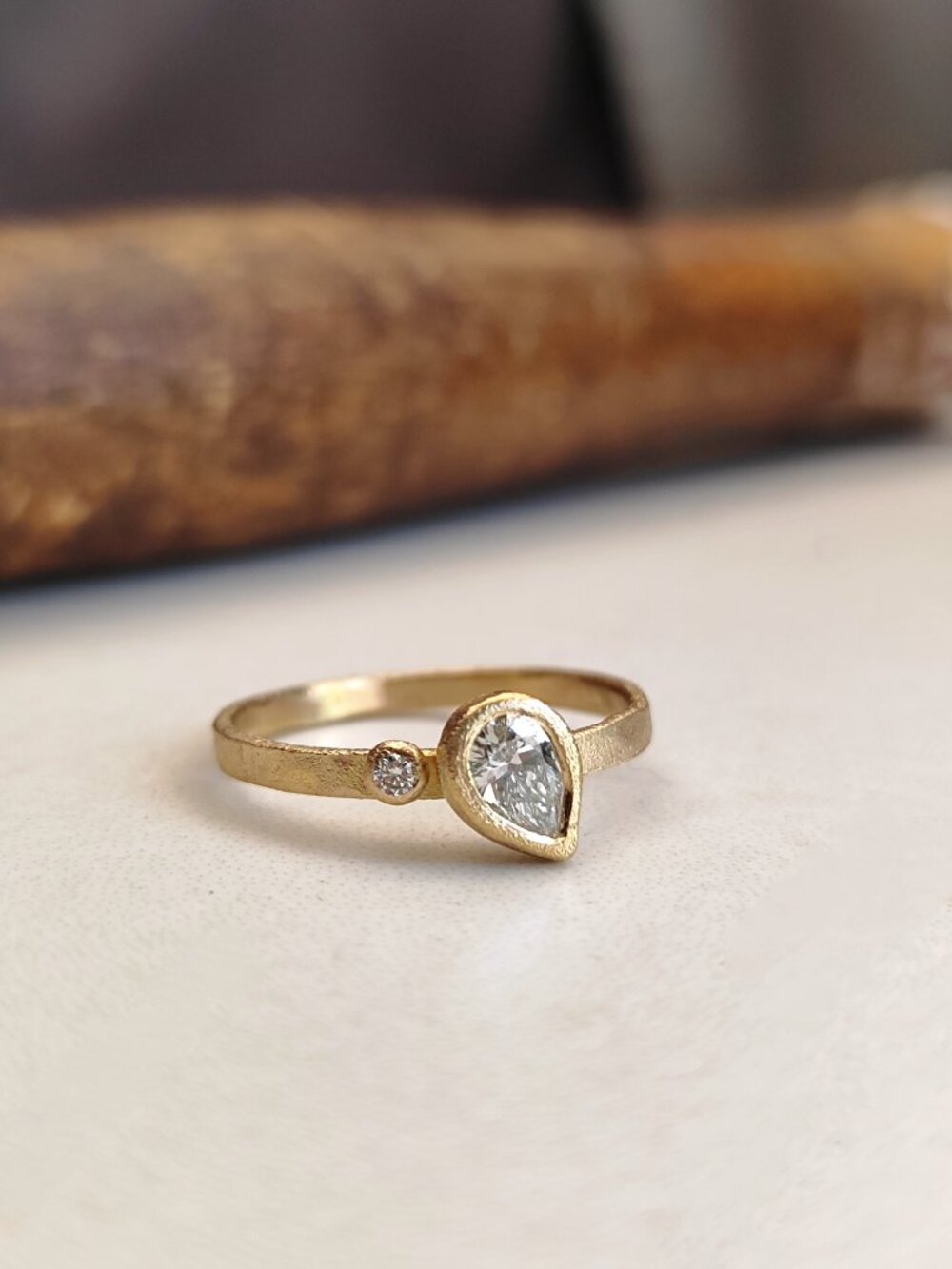 14K Yellow Gold Engagement Ring - 0.30ct Pear-shaped diamond - Diamond Accent